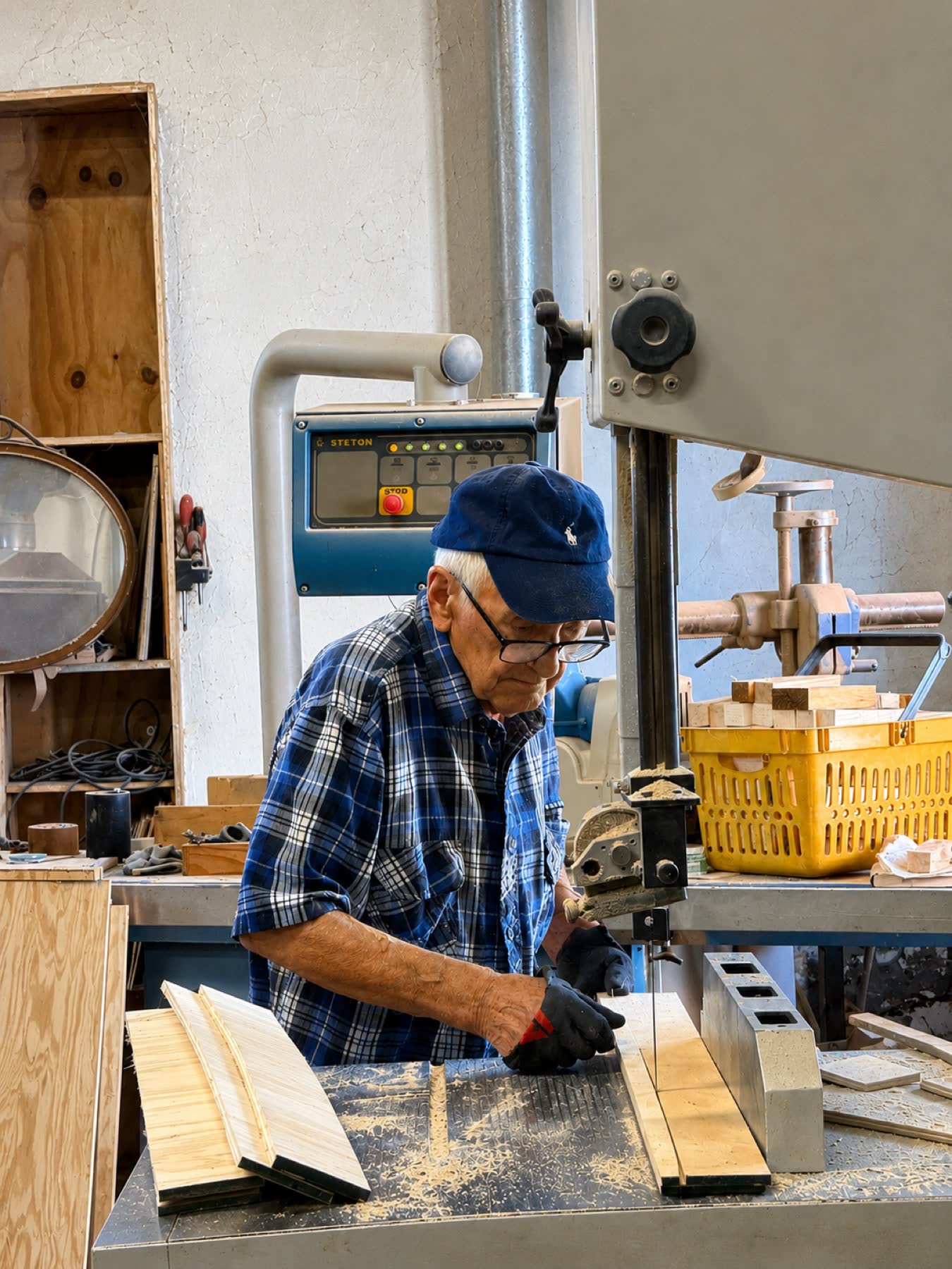 Lavorazione del legno in falegnameria